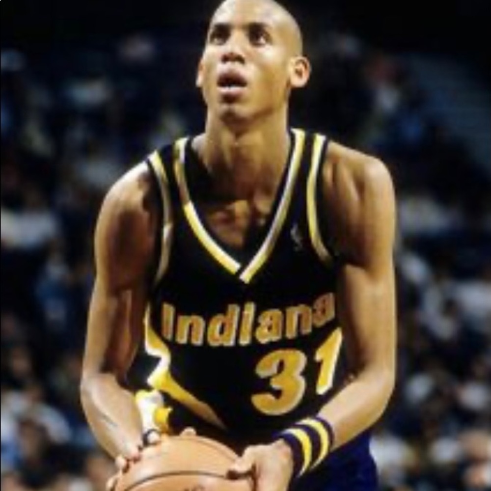 Indiana Pacers Jersey - Picture 1 of 5
